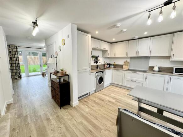 2 bed Detached for sale Image 8