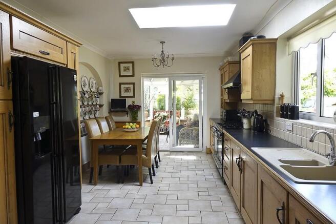 Kitchen / Breakfast Room