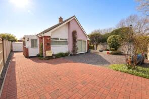 29, Steart Avenue, Burnham-on-sea TA8 1DB