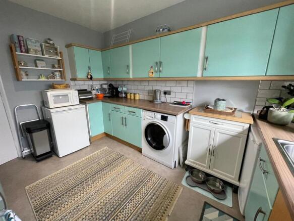 2 bed Apartment for sale Image 5