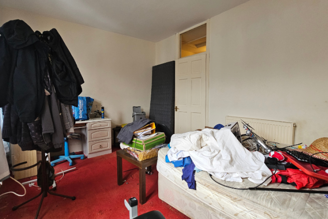 Photo 10