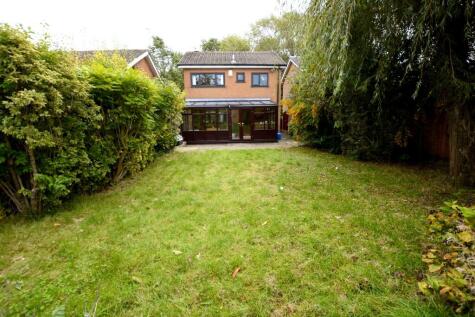 Valley Grove, Denton, M34, Greater Manchester