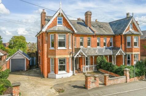 Albert Road, Ashford, Kent, TN24