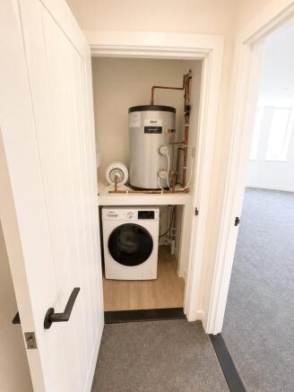 1 bed Apartment to rent Image 8