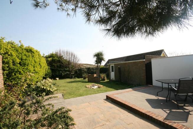 Rear Garden (2).JPG