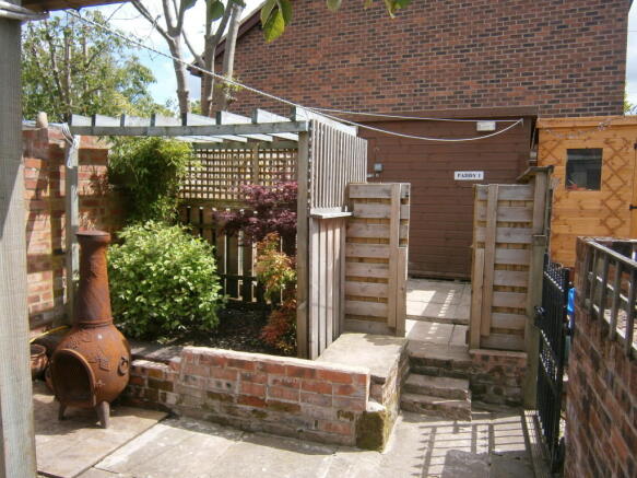 Photo 8