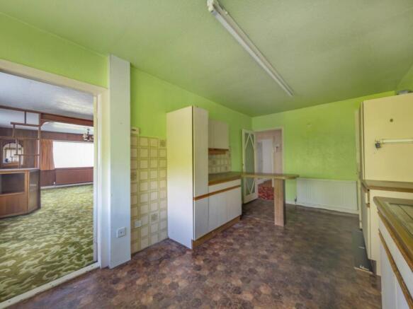 2 bed Detached Bungalow for sale Image 4
