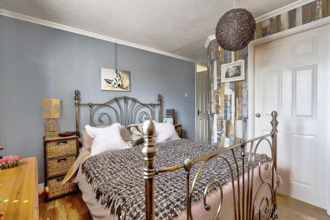2 bed Terraced for sale Image 8