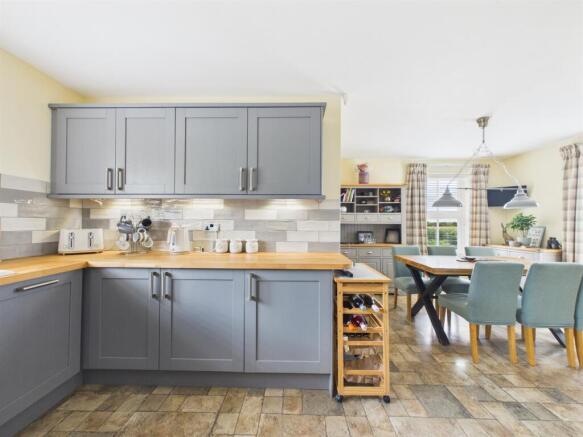 Kitchen / Diner