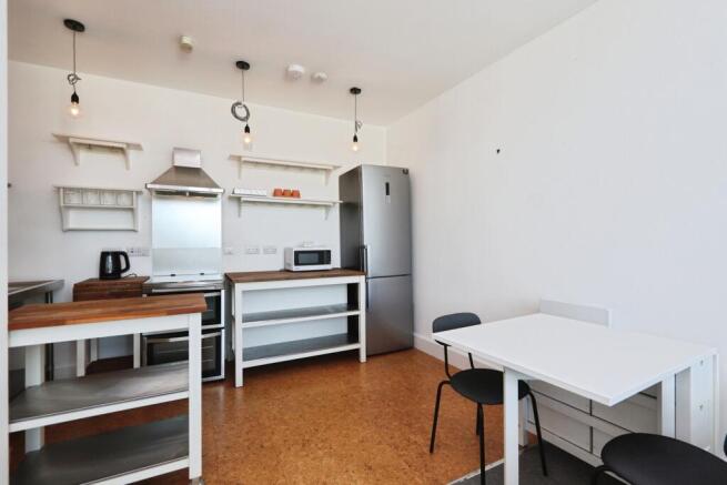 2 bed Apartment for sale Image 7