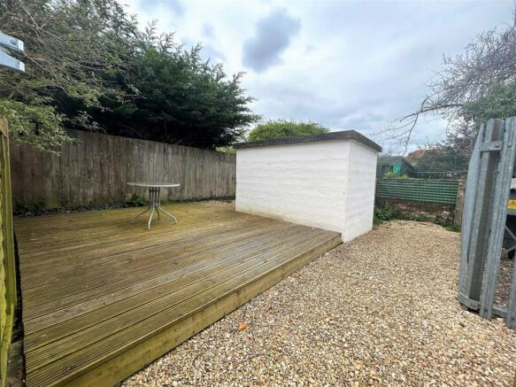 14b Maristow Street - Decking3.jpg
