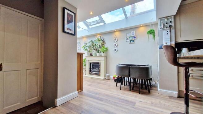 Sun/Dining Room