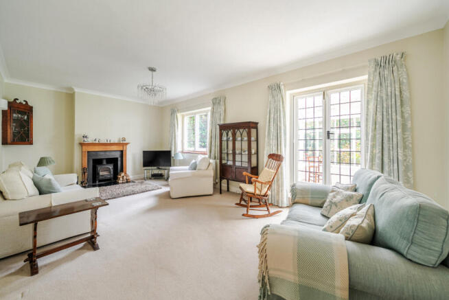 Holly Bank Road, Hook Heath, GU22 photo 2