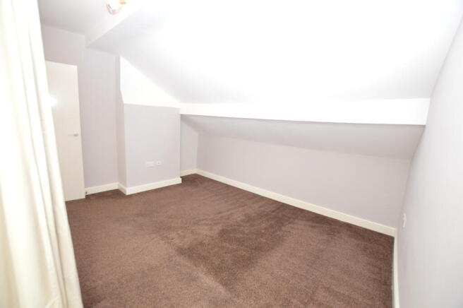 2 bed Apartment to rent Image 10