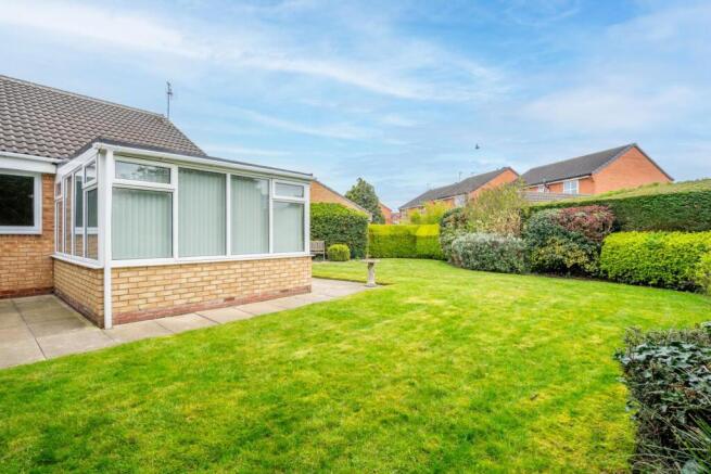 2 bed Semi-Detached Bungalow for sale Image 12