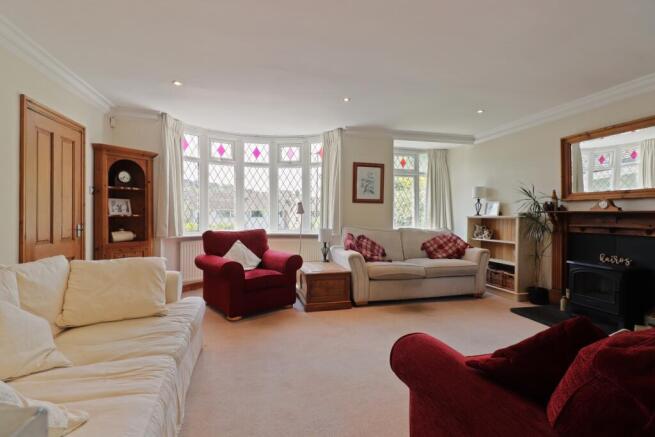 5 bed Detached for sale Image 6