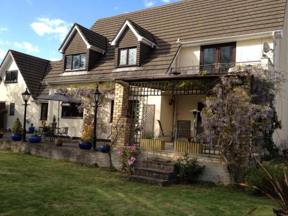 Photo 12