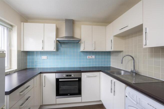 2 bed Apartment for sale Image 7