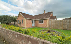 46, Hazelwood Road, Melksham SN12 6UX