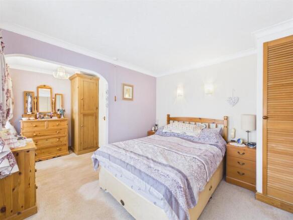 2 bed Semi-Detached for sale Image 7