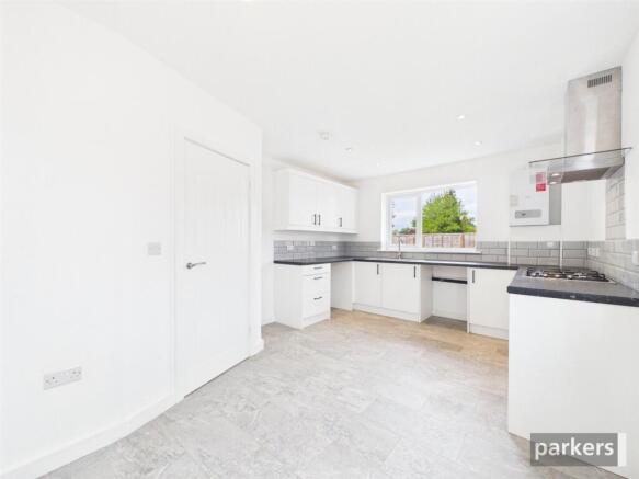 Church Road, Earley, Reading, Berkshire, RG6 photo 4