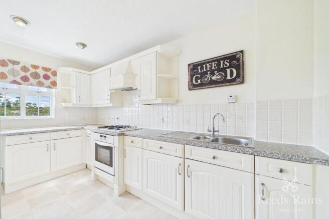 3 bed Terraced for sale Image 11