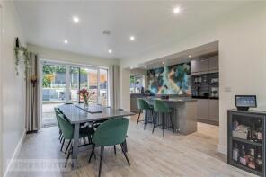 87, Kingsley Close, Ashton-under-lyne OL6 9DF