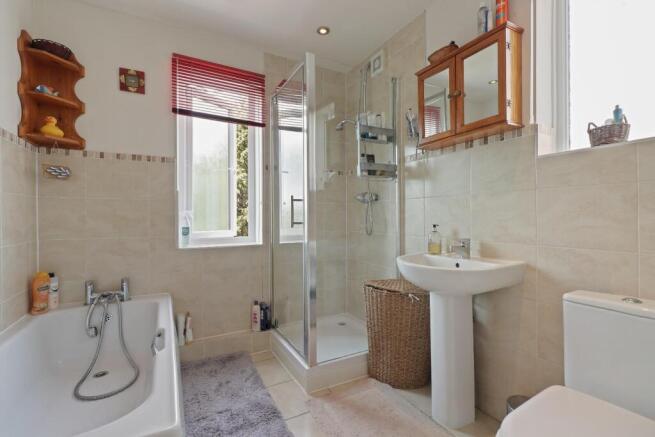 3 bed Semi-Detached for sale Image 3