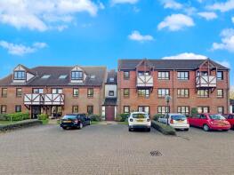 27, Kings Lodge, King George V Road, Amersham HP6 5DP