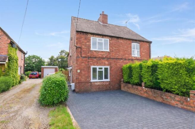 136 Hurley Common, Hurley