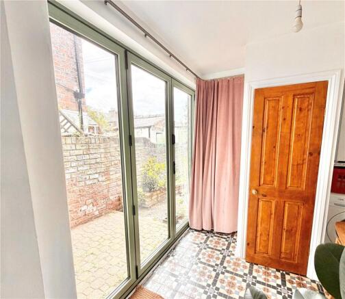 2 bed Terraced for sale Image 9