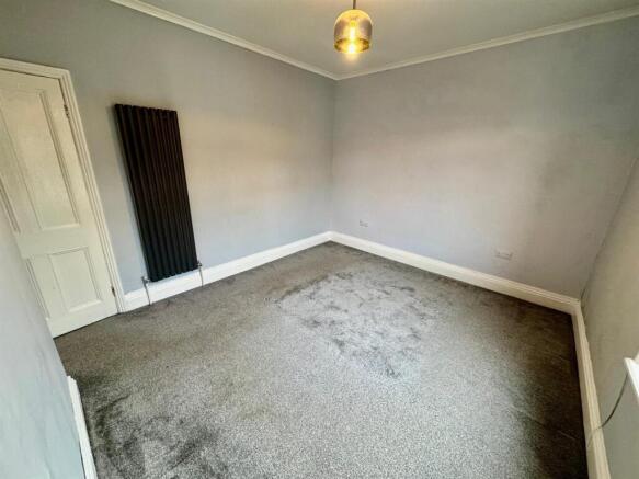 3 bed Terraced for sale Image 7