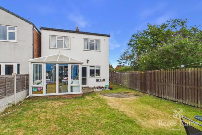 3 bed Semi-Detached for sale Image 7