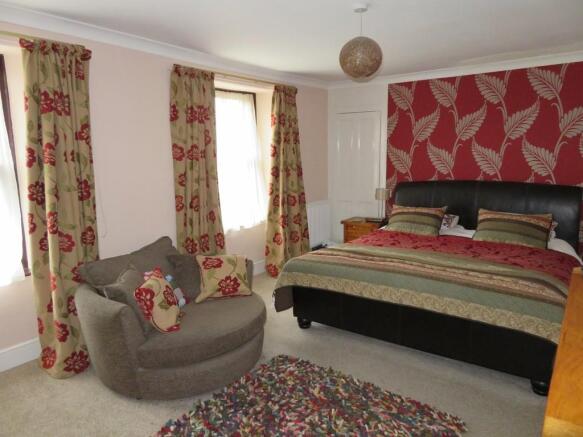 Photo 6