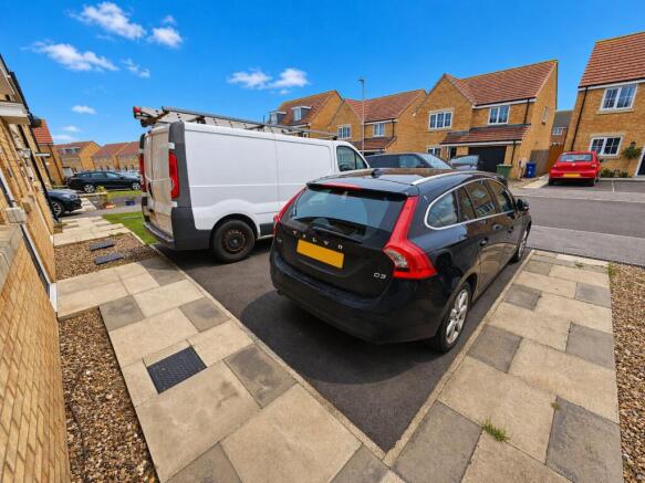 3 bed Semi-Detached for sale Image 12