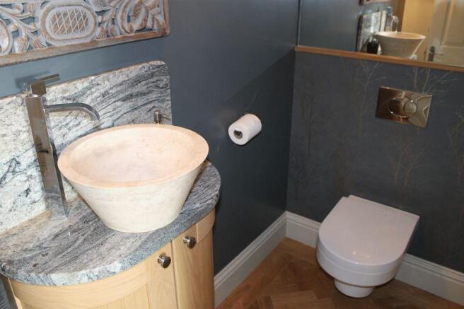 WC Cloakroom
