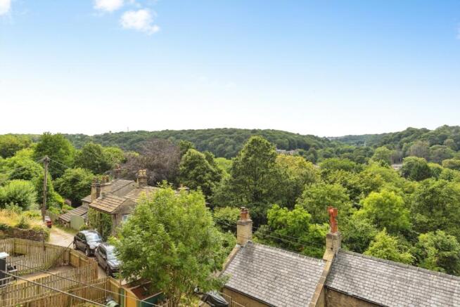 2 bed Terraced for sale Image 5