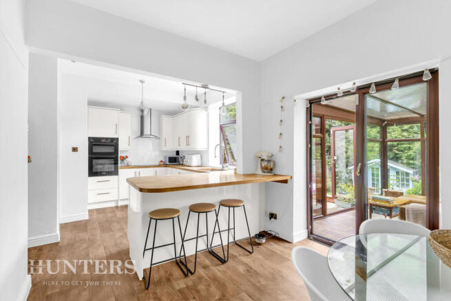 3 bed Semi-Detached for sale Image 12