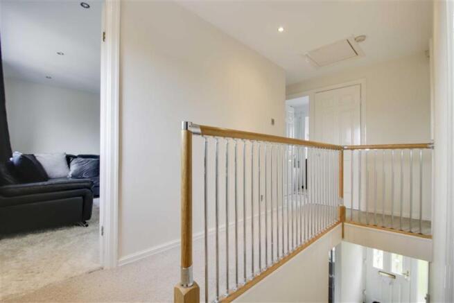 FIRST FLOOR LANDING