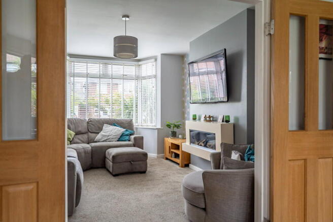 4 bed Semi-Detached for sale Image 5