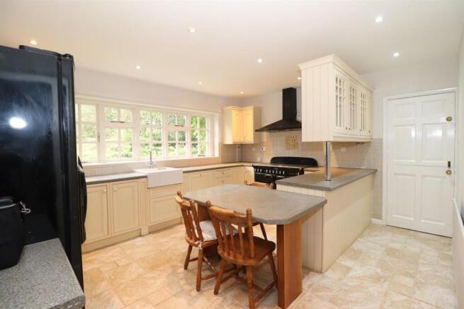 BREAKFAST KITCHEN