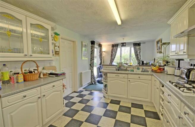 Kitchen/Breakfast Ro