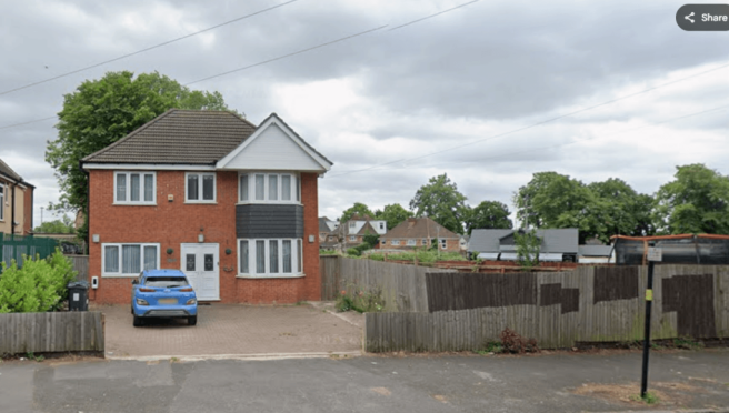 4 Bedroom Detached House Available TO LET from 1s