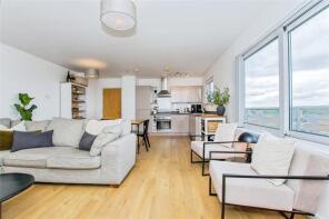 34, Hereward Tower, Broadway, Peterborough PE1 1GY
