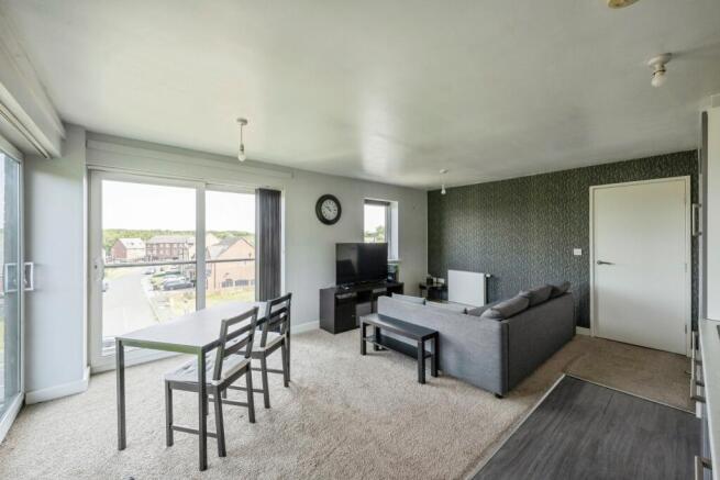 2 bed Flat for sale Image 5