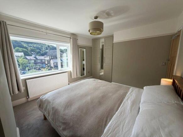 2 bed Terraced for sale Image 11