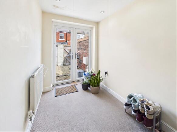 2 bed Terraced for sale Image 6