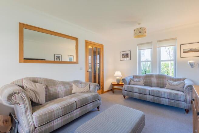 LOUNGE AGAIN