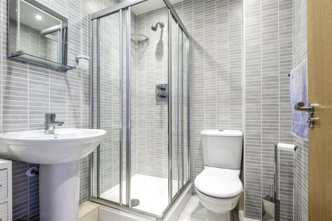 En-suite Bathroom