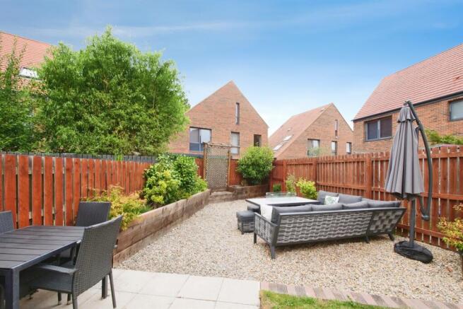 3 bed Semi-Detached for sale Image 7